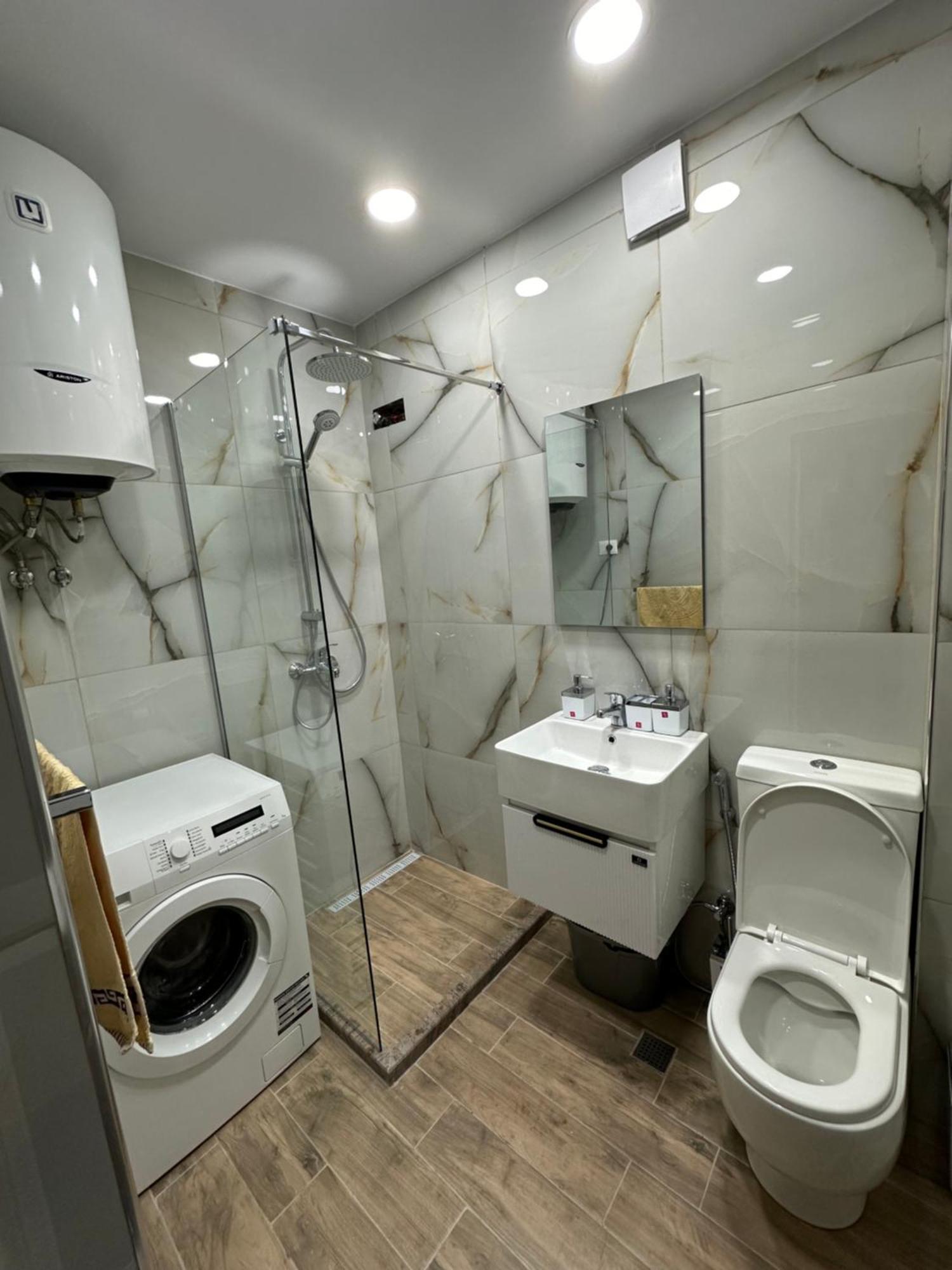 Midtown Cozy Apartment 地拉那 外观 照片
