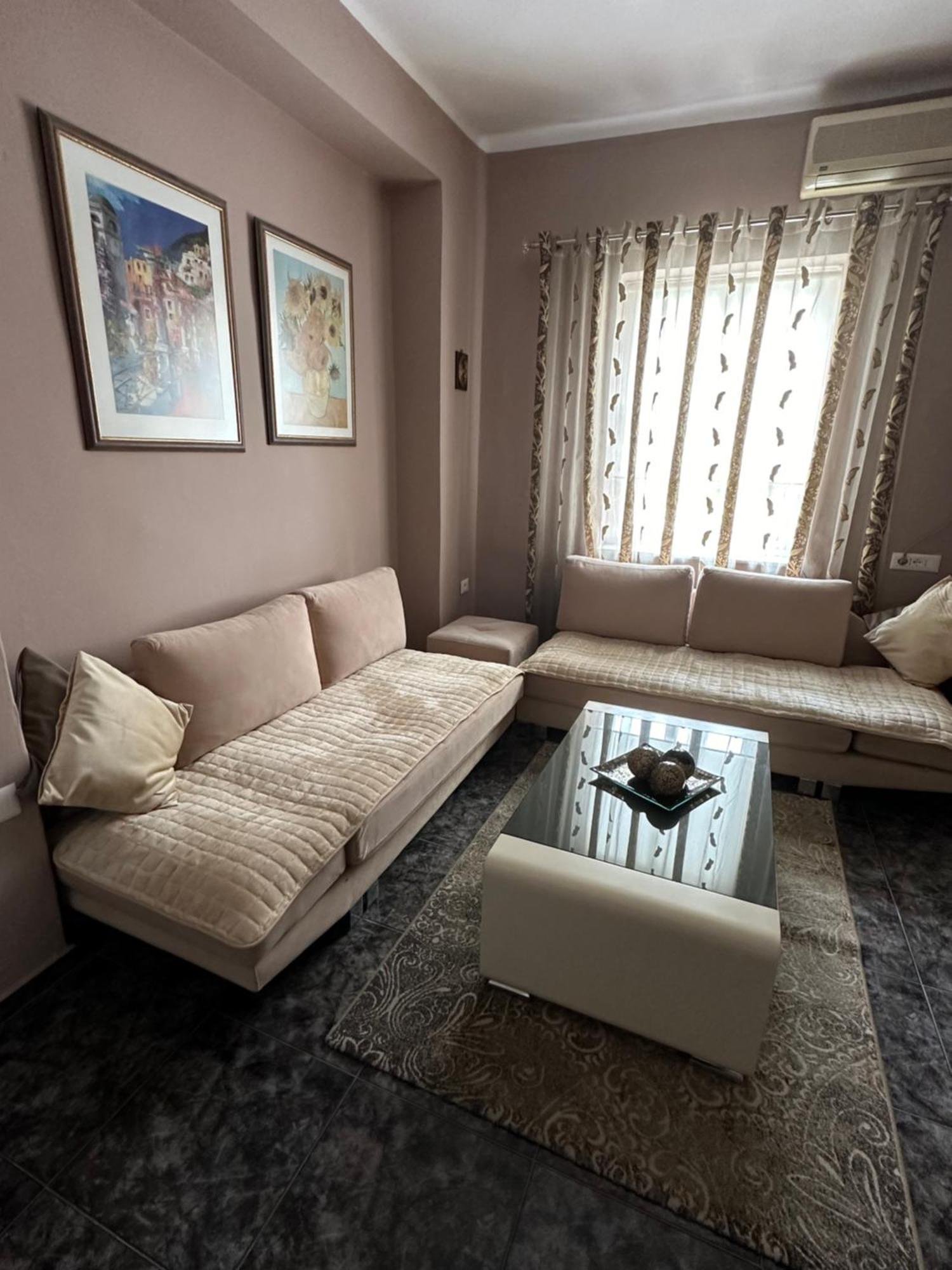 Midtown Cozy Apartment 地拉那 外观 照片